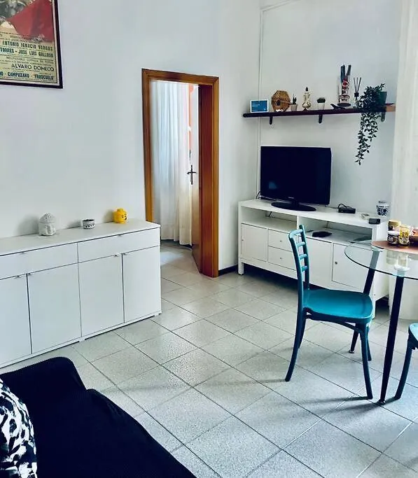 Accogliente Appartamento Vicino Al Centro E Alla Fiera Bologna
